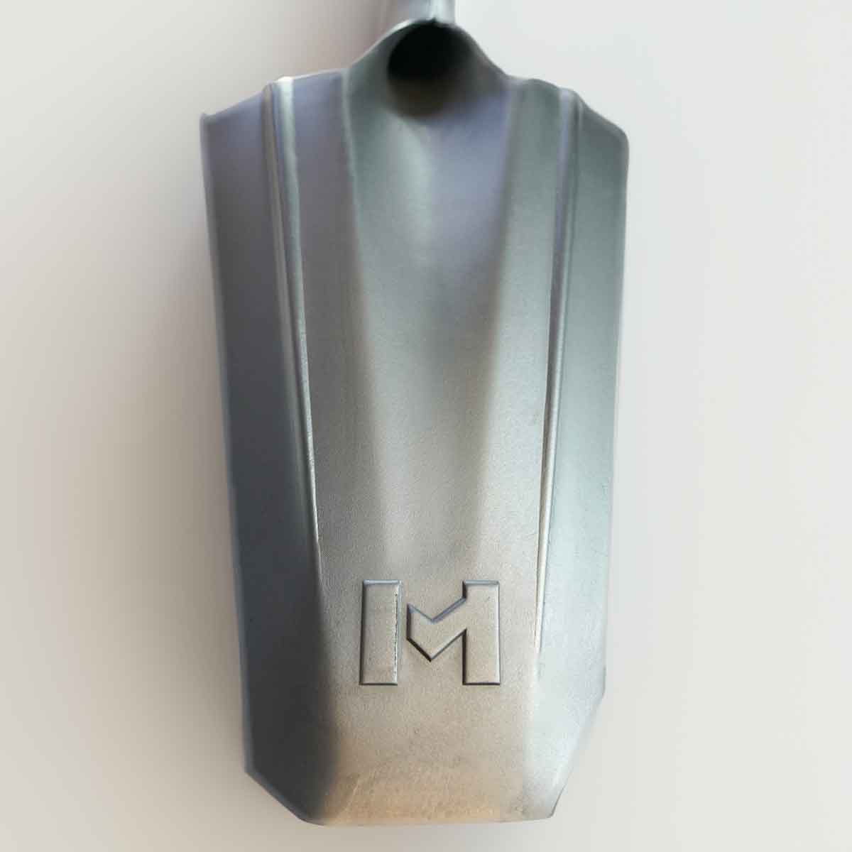 silver1_a014266d-d3b6-43c7-a775-5c0a6a106029 - Man Shovel